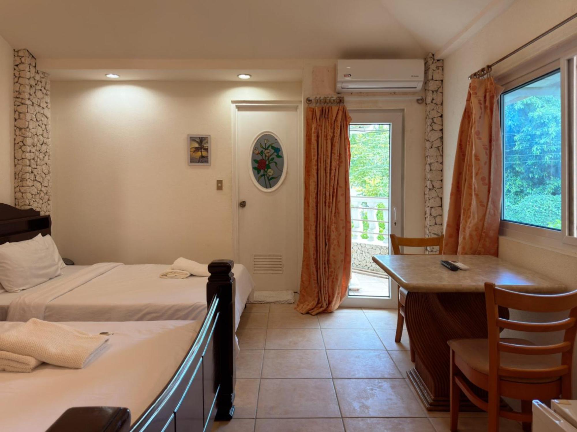 Sunset Beach Resort Moalboal Eksteriør bilde